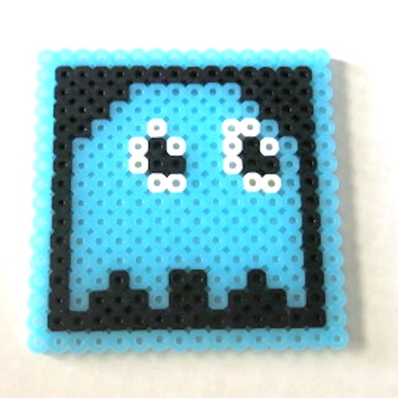 Perler Set of 4 Glow In the Dark Pac Man Coasters - Picture 4 of 6